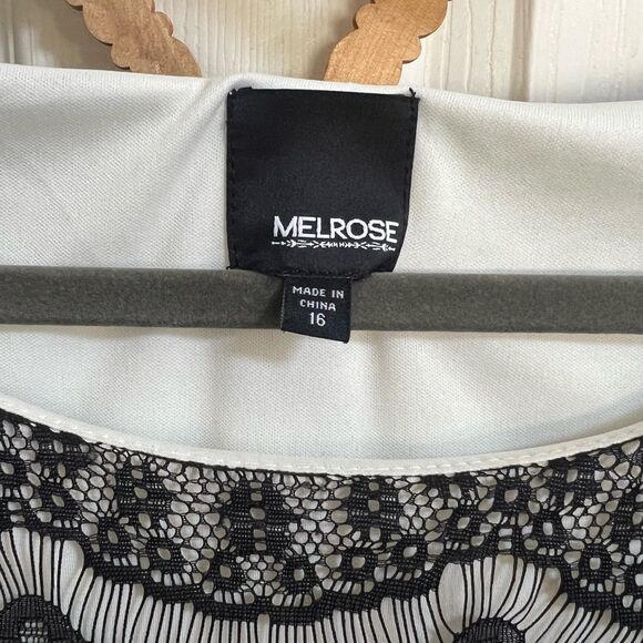 Melrose Elegant Black and White Lace Dress, Fitted Lace dress, Cocktail Dress - Picture 3 of 7